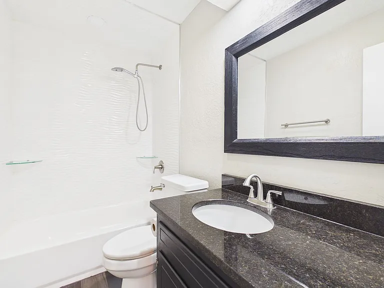 6308 NW Taylor Ave — Photo 19