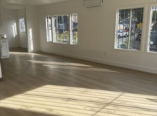 1101 W 40th Pl, Los Angeles, CA 90037