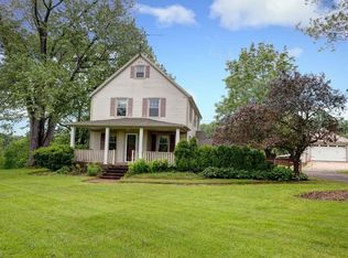 9083 Mulberry Rd, Chesterland, OH 44026