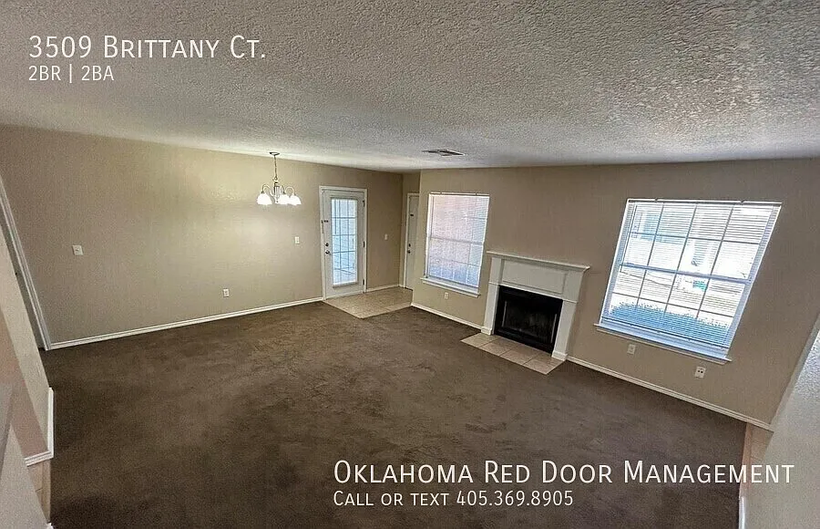2 Bedroom 2 bathroom Duplex in Moore! **Coming soon — Photo 3