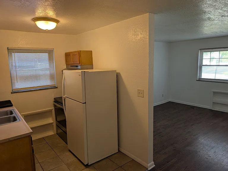 2668 Losantiville Ave #2 — Photo 7