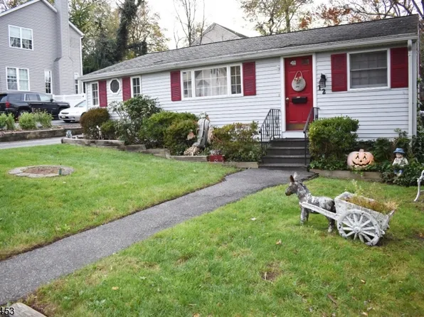 12 Iroquois Ave, Lincoln Park Boro, NJ 07035