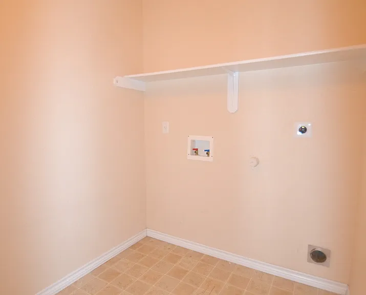 2408 Ryan Dr — Photo 11