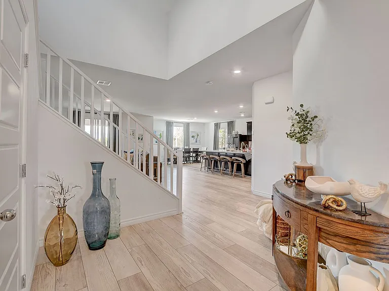 7069 Range Valley St — Photo 5