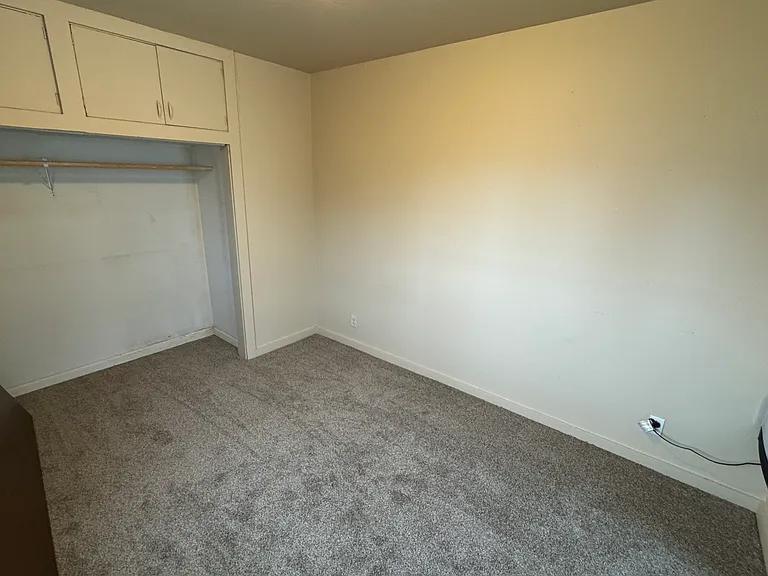440 Pine St — Photo 9