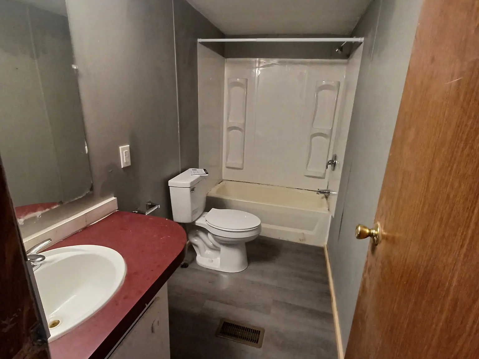 Spruce Grove Mobile Home Park - 11 — Photo 4