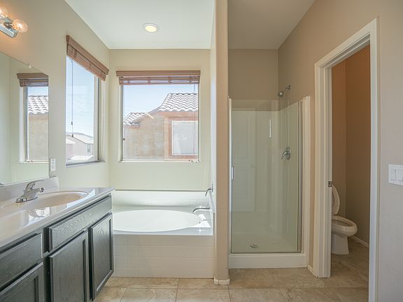 5th image of 7215 S 48th Gln