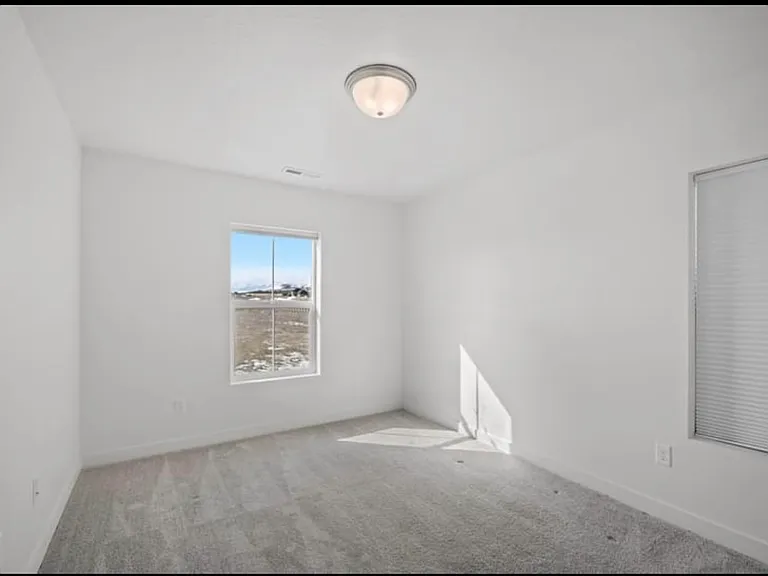 9352 N Vernham Ln — Photo 5