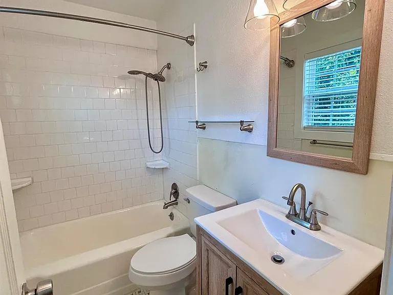 2012 Elmen St #1 — Photo 13