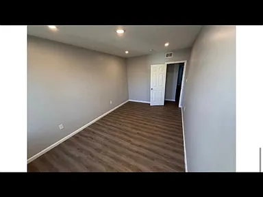 224 N 9th St #2 — photo 5 of 10