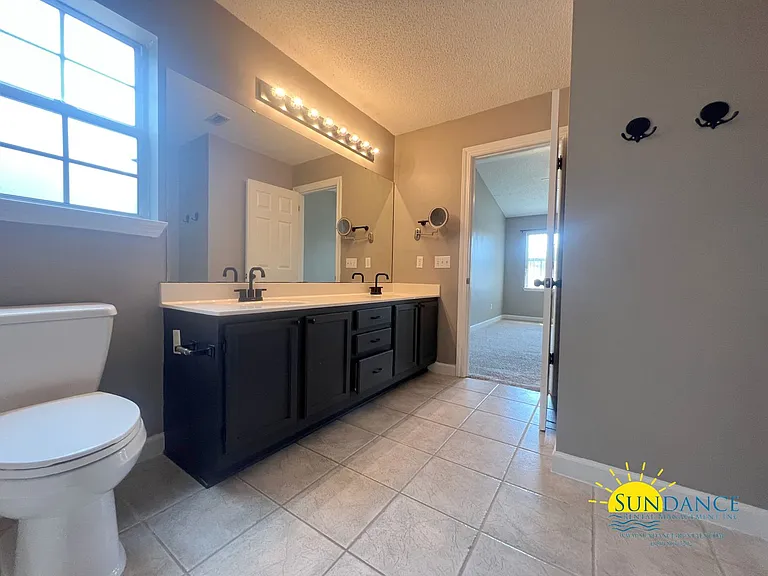 453 Forest Glen Pl — Photo 15