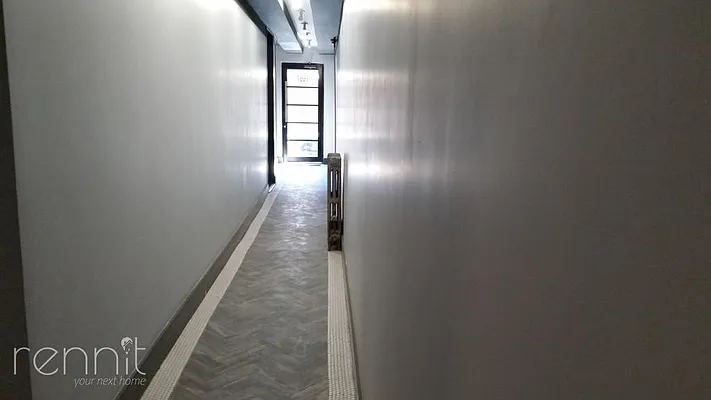 Rented by Rennit Inc. | media 35