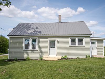 1241 S Main St, Wolflake, IN, 46796