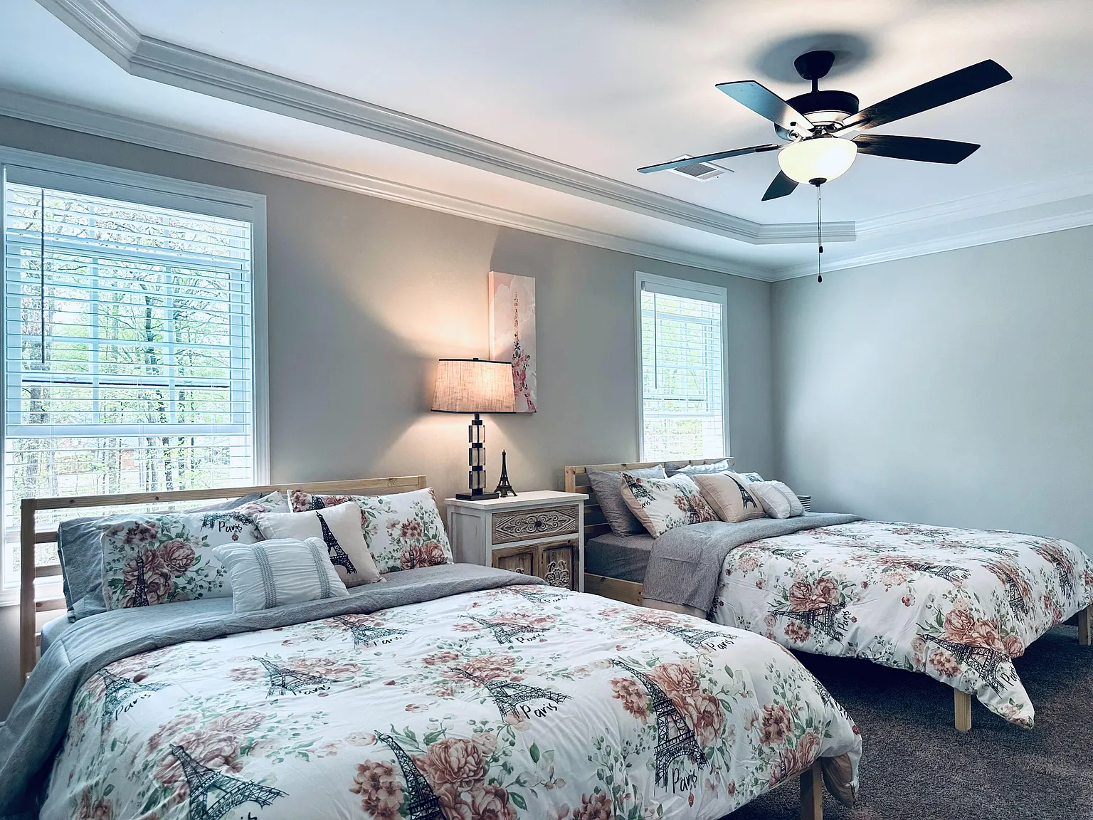 4 bed, 3.0 bath, 2600 sqft, $1,594 — Photo 1