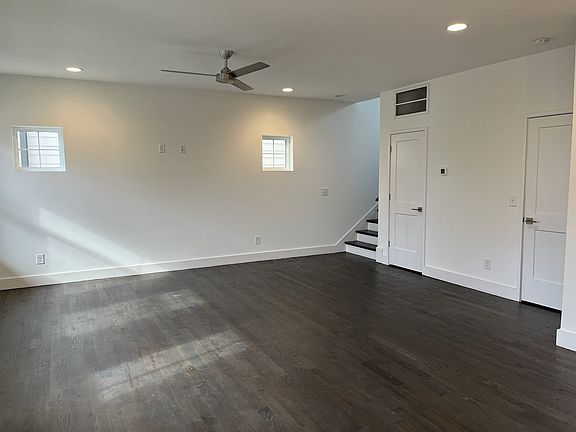 3rd image of 405 Marshall St Unit 2