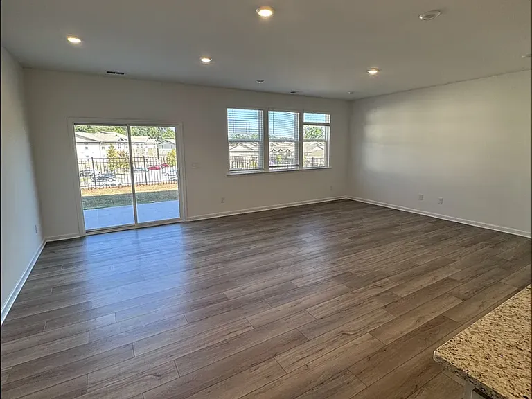 138 Vision St — Photo 26