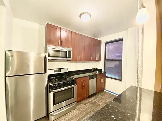 Rented by Bruma Realty LLC | media 12