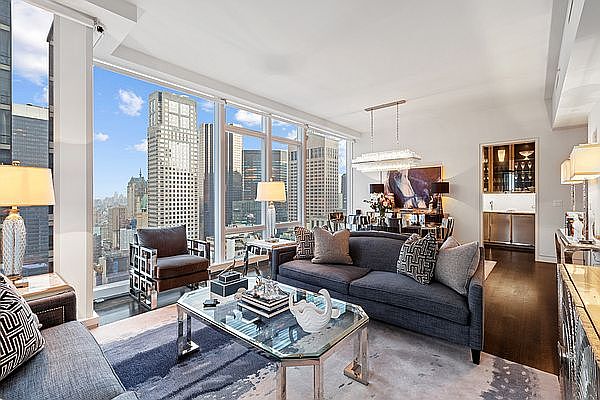 1st image of 20 W 53rd St #34B