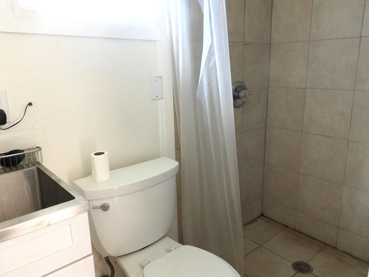 1 bed, 250 sqft, $1,200 — Photo 4