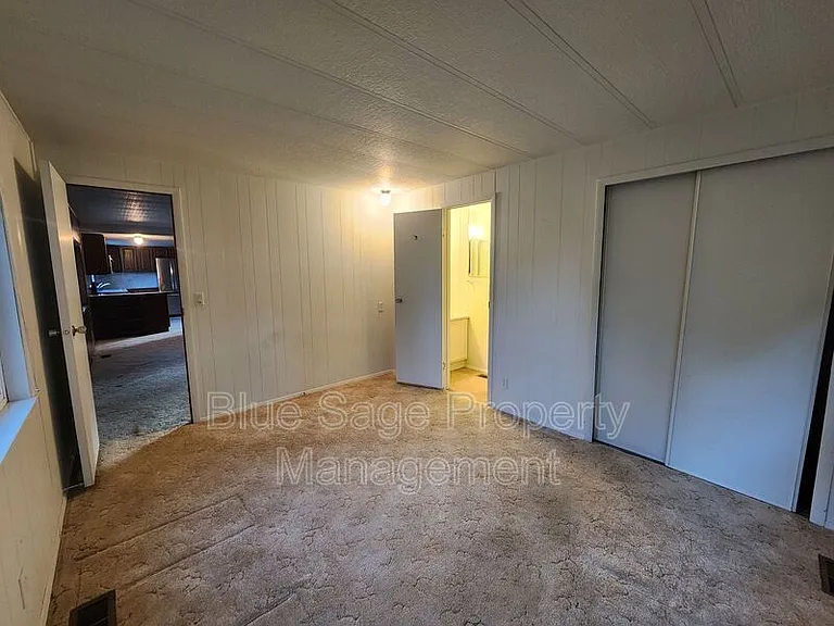 241 Evans Rd — Photo 10