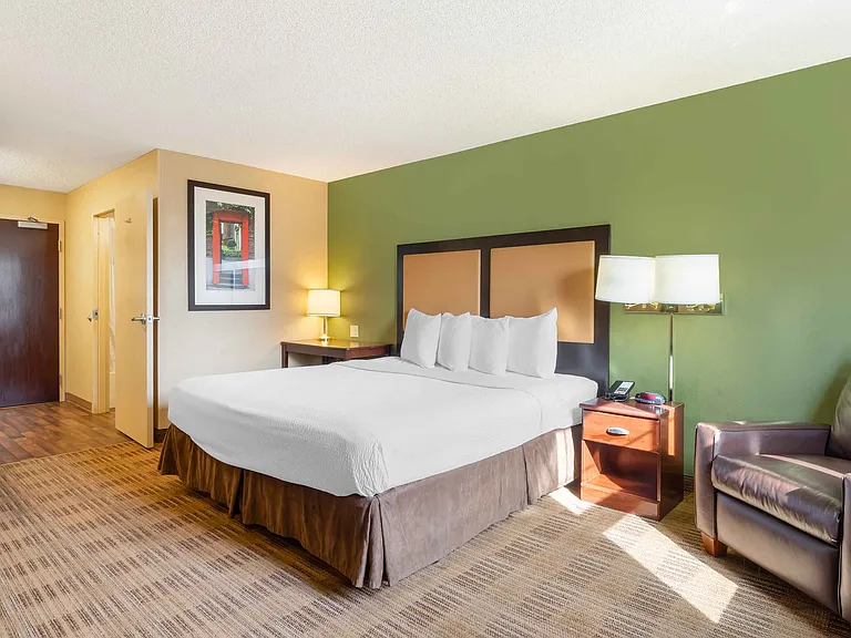 Studio Suite - 1 King Bed