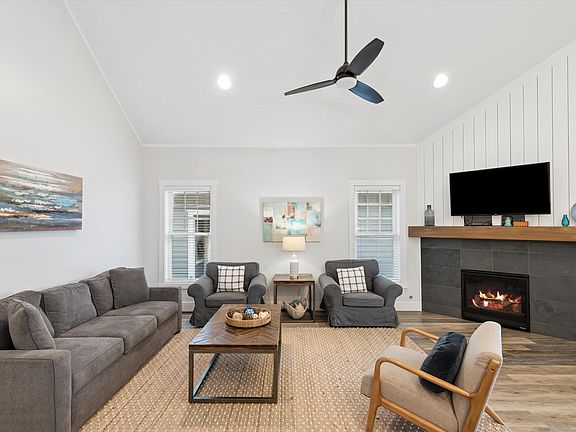 5th image of 328 Beachwalk Ln