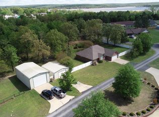 24 Hummingbird Ln, Eufaula, OK 74432
