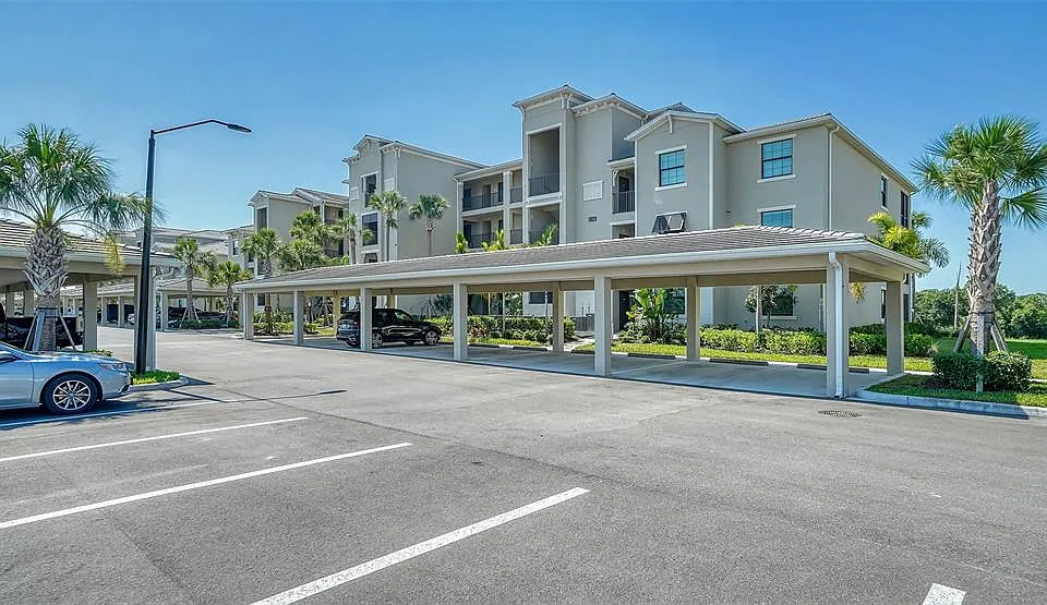 18028 Gawthrop Dr #306