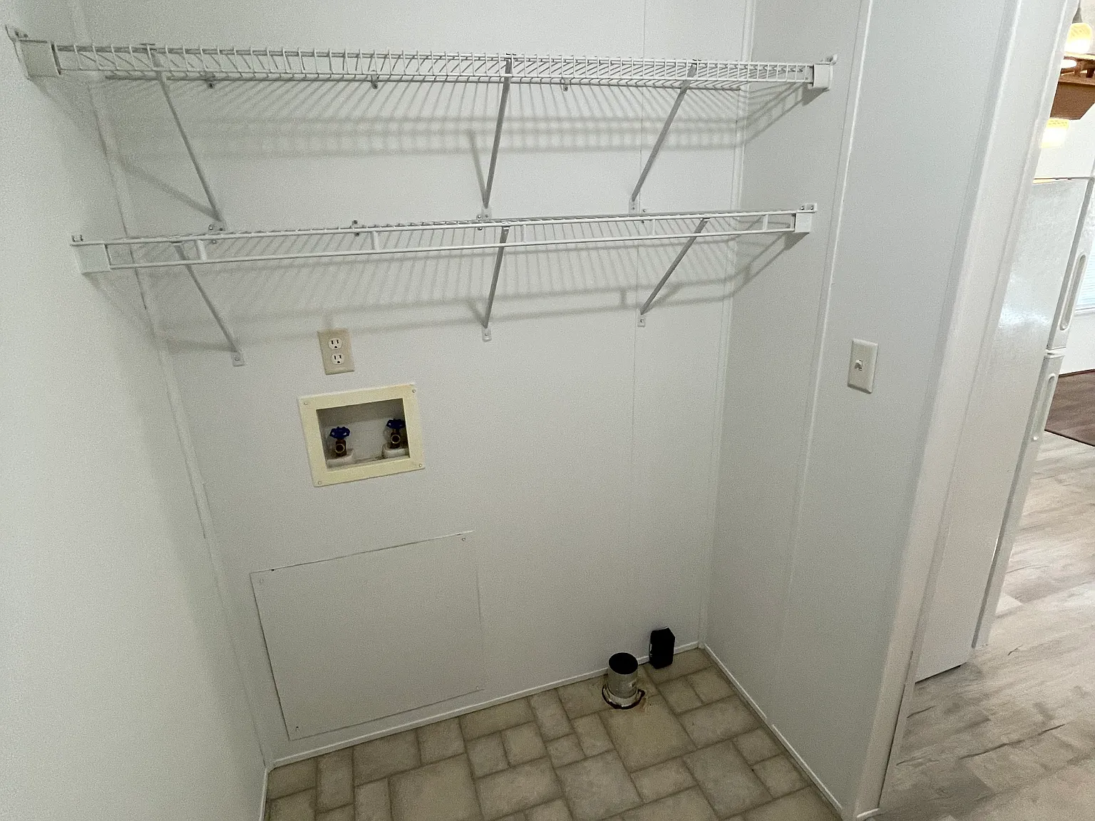 2 bed, 900 sqft, $1,100 — Photo 4
