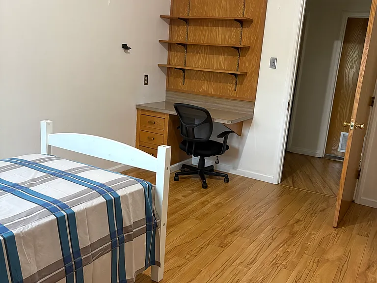 2843 San Fernando Rd #5 — Photo 3