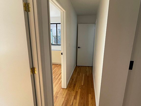 5th image of 370 W 30th St APT 2B