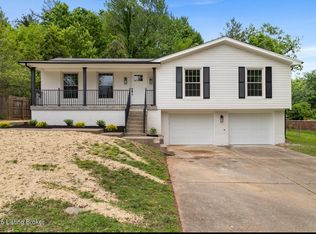 4205 Cottagehill Rd, Jeffersontown, KY 40299