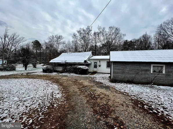 42523 Saint Johns Rd, Hollywood, MD 20636
