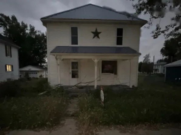 102 E Madison St, Brighton, IA 52540