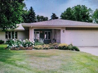 3044 Cherrywood Ct, Eagan, MN 55121