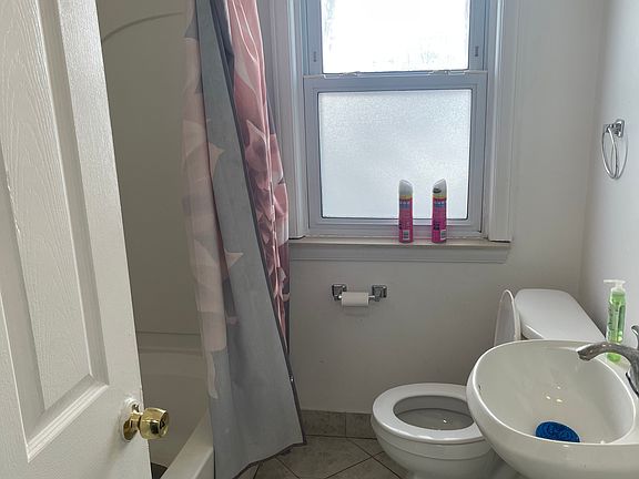 4th image of 6314 Argyle St