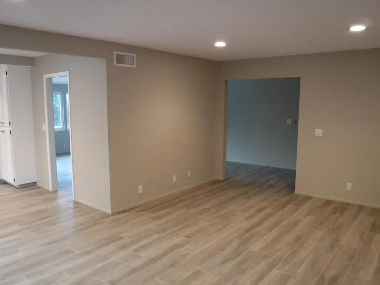 FamilyRoom2