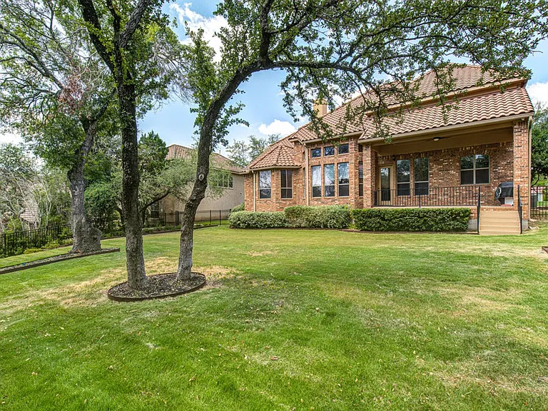 1917 Lakecliff Hills Ln — Photo 46