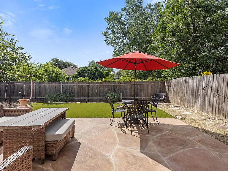 2305 Raintree Path — Photo 28