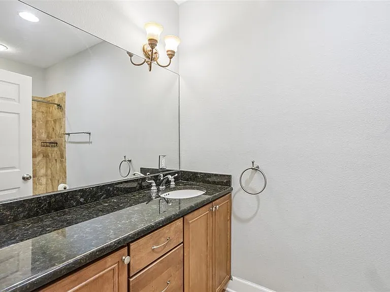 502 S Lincoln Ave — Photo 32
