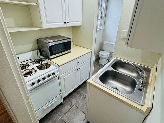 4th image of 166 2nd Ave APT 11