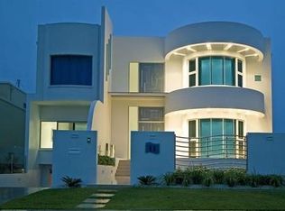 2726 Alton Rd, Miami Beach, FL 33140