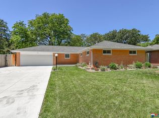 1945 S 44th St, Lincoln, NE 68506