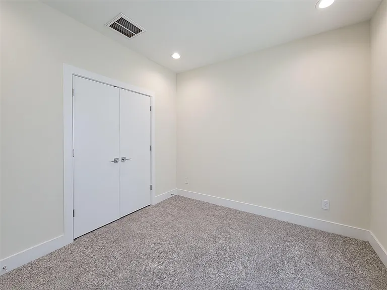 5931 Beall St #A — Photo 31