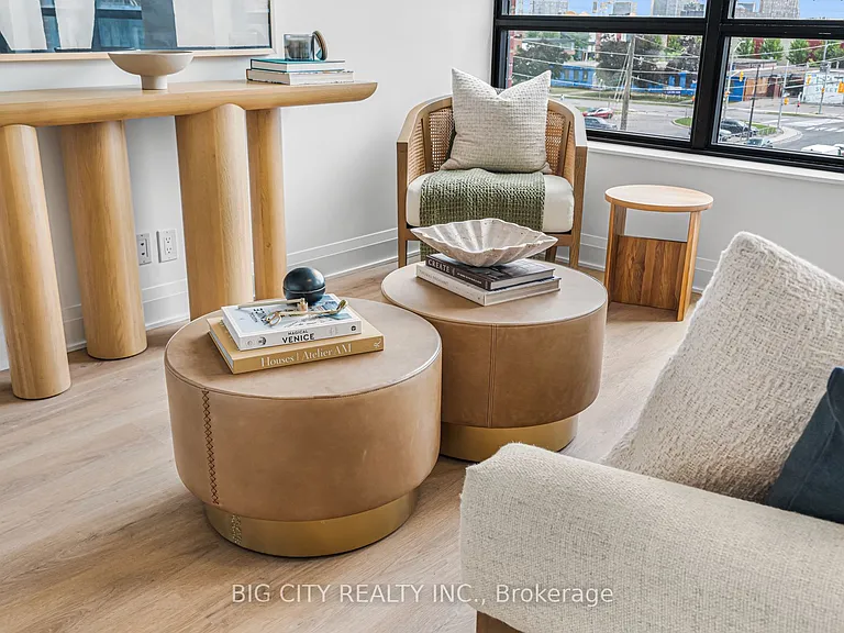 36 Brentcliffe Rd #317 — Photo 7
