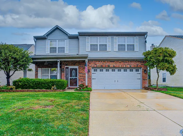 7027 Harness Lakes Dr, Indianapolis, IN 46217