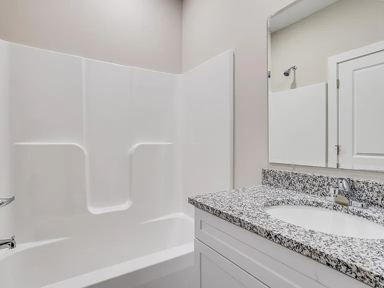 5248 N Cypress Cir — Photo 10