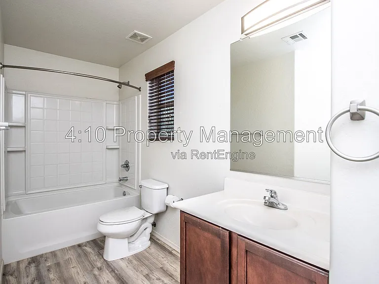 1161 E Boston St — Photo 19