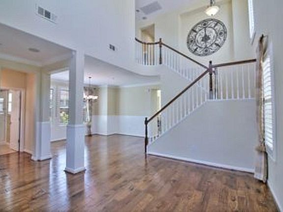 2nd image of 2743 Cathedral Cir