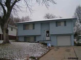 5823 S 113th St, Omaha, NE 68137